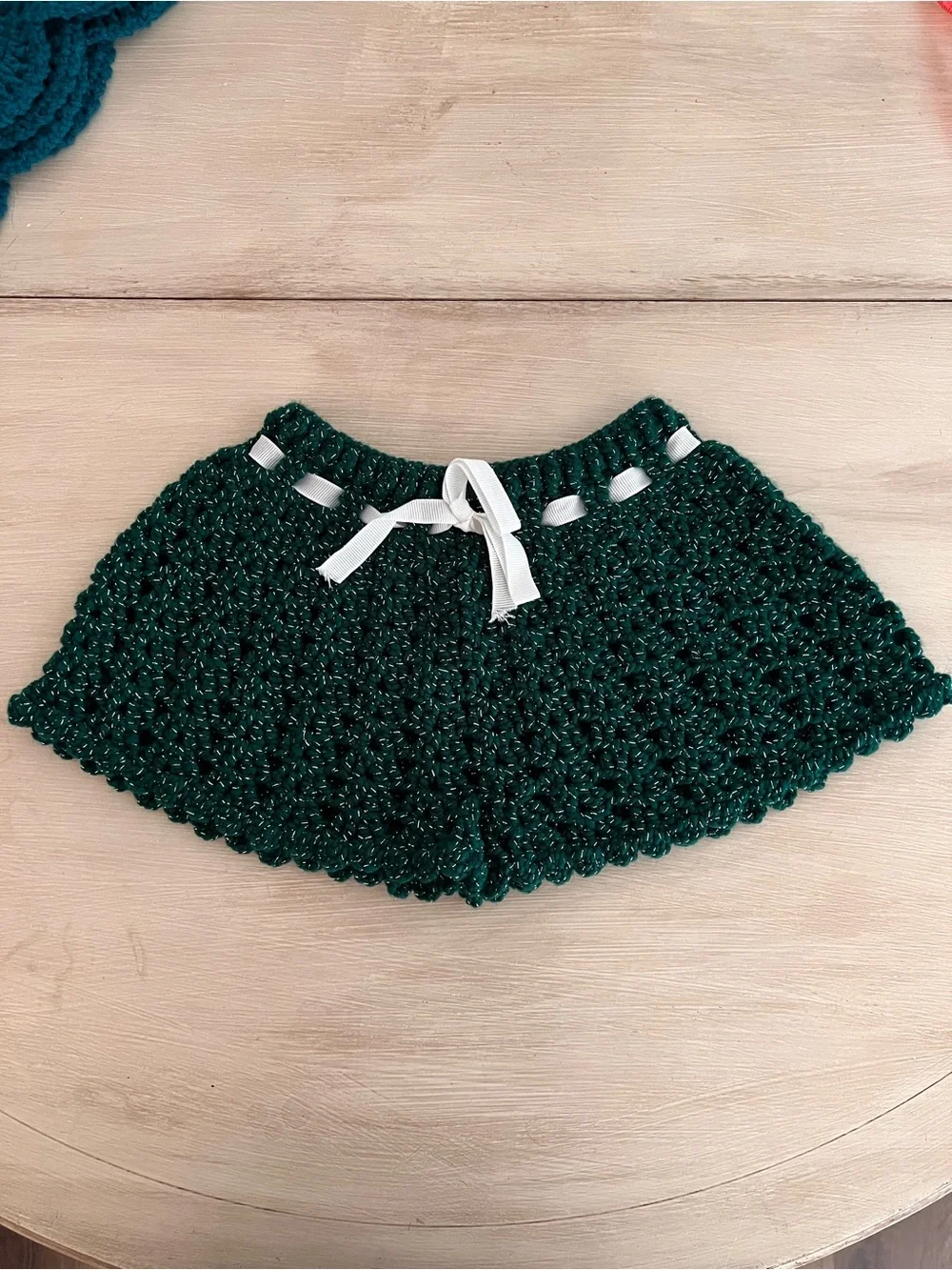 Hand-Crocheted Women’s Shorts in Deep Green with White Ribbon - Picture 1 of 6